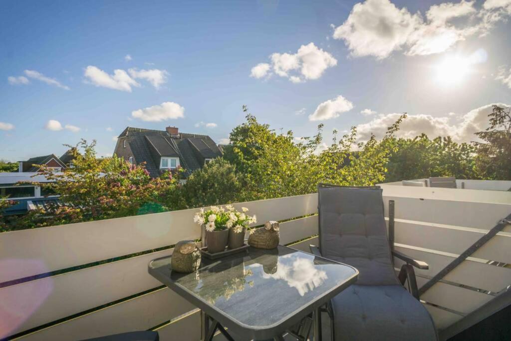 Maritim Und Individuell In Wenningstedt Mit Balkon Lägenhet Exteriör bild
